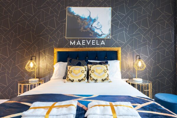 MAEVELA-Ultra Lavish Luxury 2 Bed Apartment City Centre-13