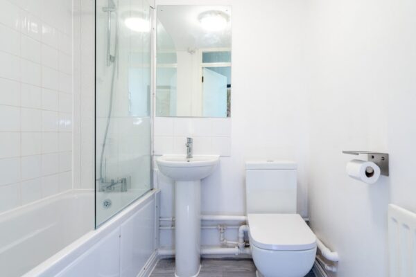 Grey Luxury City Centre Apartment in Birmingham City Centre - 27
