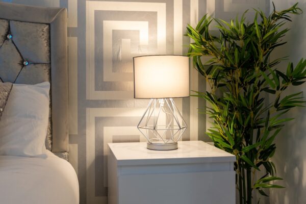 Grey Luxury City Centre Apartment in Birmingham City Centre - 54