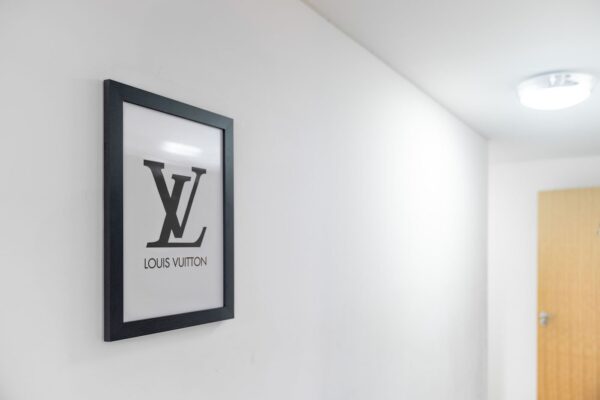 Modern Luxury 2 Bedroom Apartment - City Centre - MAEVELA - 31
