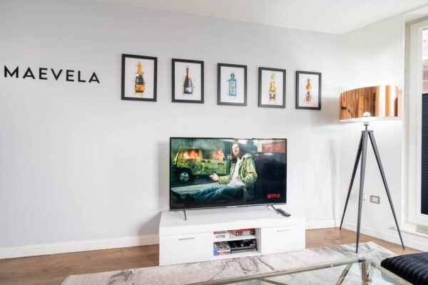 Birmingham City Centre Luxury 2 Bed WITH PARKING - Chinatown - Serviced Apartment - MAEVELA - 6