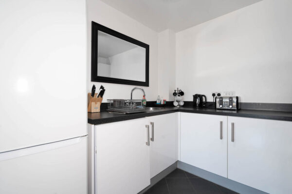 Cube View City Centre Apartment - 9