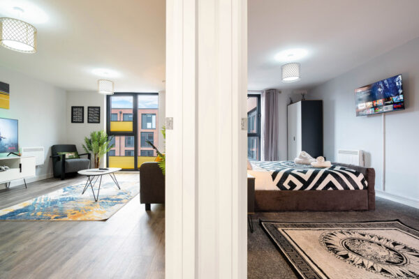 MAEVELA - Jungle Vibe Luxury Apt Birmingham - 15