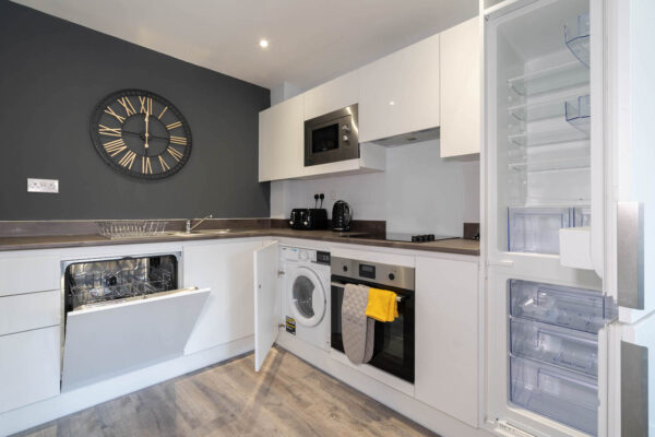 NEW BUILD ★ 2 Bed Luxury Spacious Modern Apt - Birmingham 9