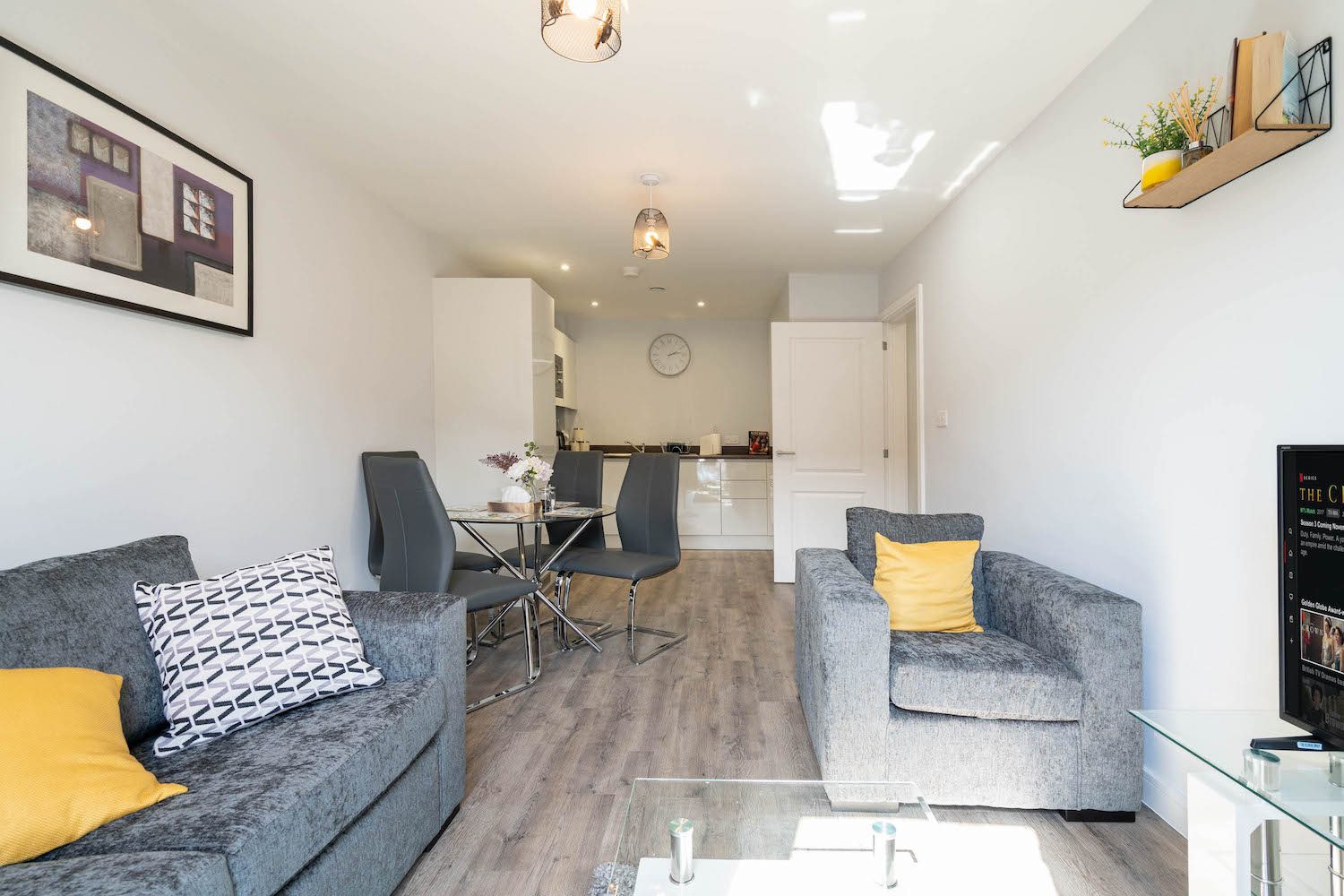 NEW BUILD ★ Snug Modern 2 Bed Apartment With Juliet Balcony - 13
