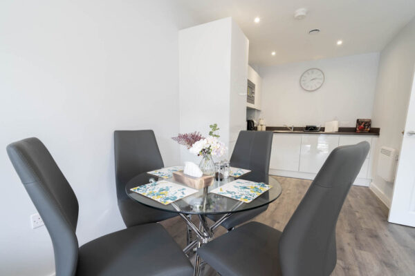 NEW BUILD ★ Snug Modern 2 Bed Apartment With Juliet Balcony - 14