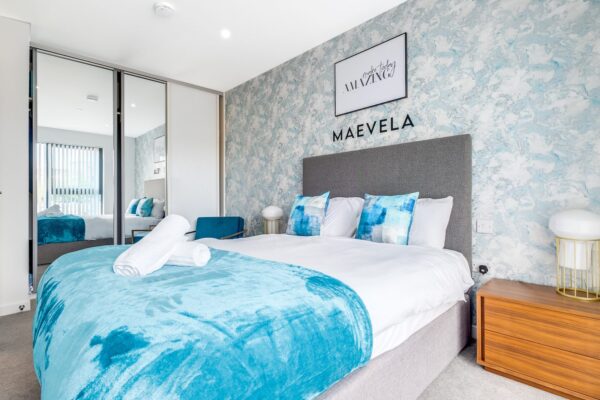 MAEVELA Apartments Birmingham City Centre - New Build - Luxury 1 Bed Navy:Blue - 4