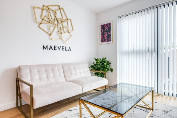Pink Apartment Birmingham - MAEVELA® 12