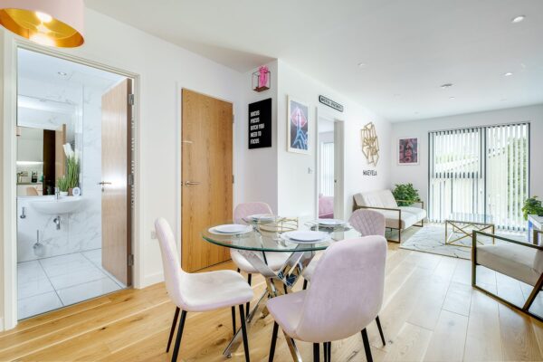 Pink Apartment Birmingham - MAEVELA® 17