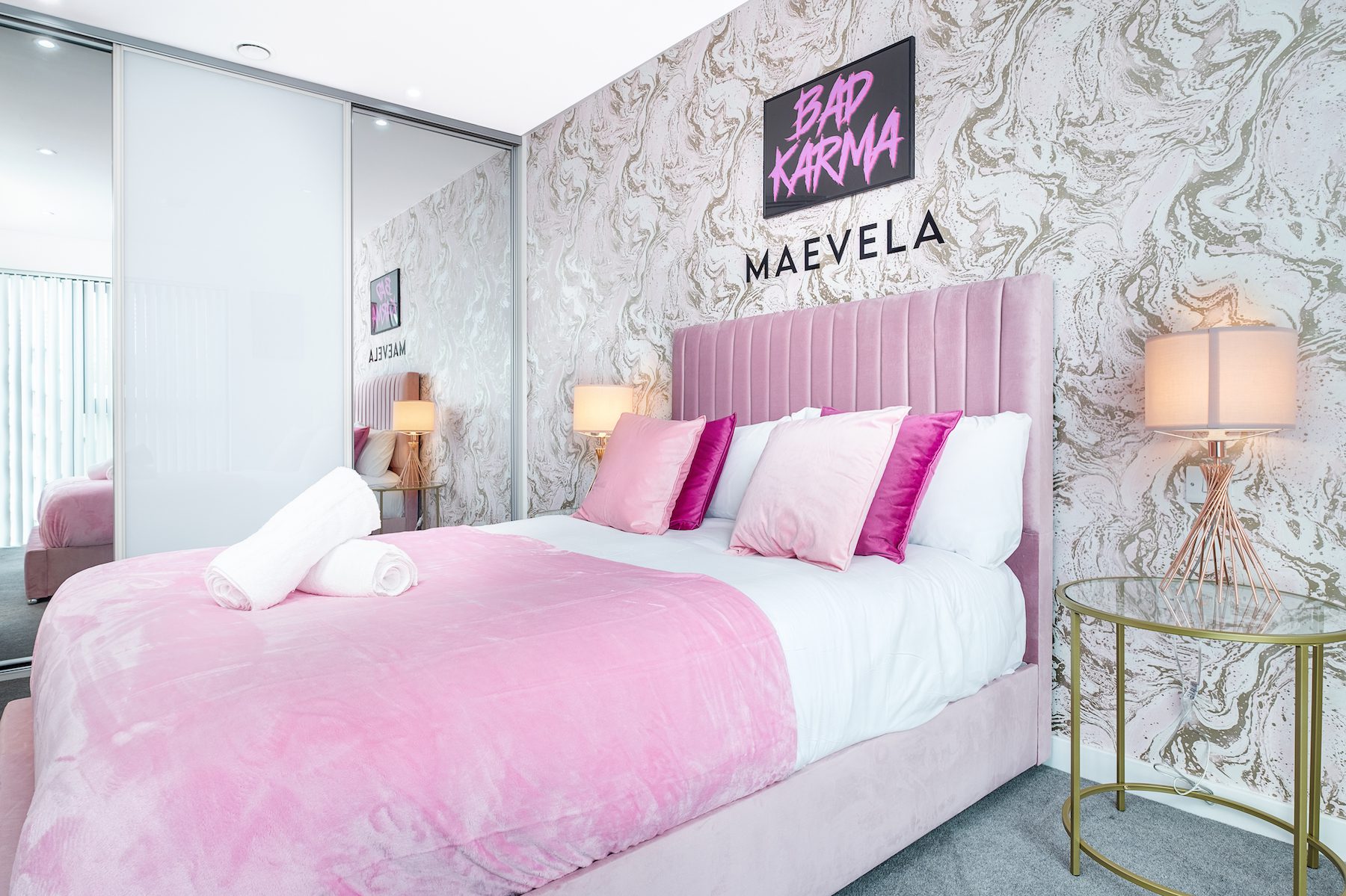 Pink Apartment Birmingham - MAEVELA® 7