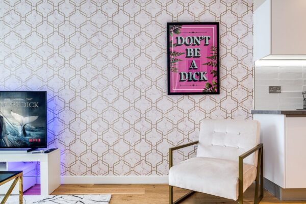 Pink Apartment Birmingham - MAEVELA® 9