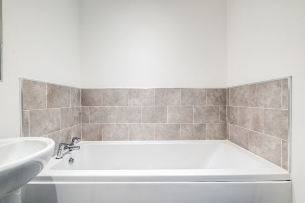 MAEVELA - Luxurious 2 Bedroom Apt - L Shape Sofa - BIRMINGHAM - 02 ACADEMY - 33