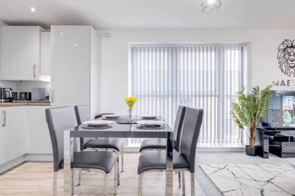 MAEVELA - Luxurious 2 Bedroom Apt - L Shape Sofa - BIRMINGHAM - 02 ACADEMY - 4