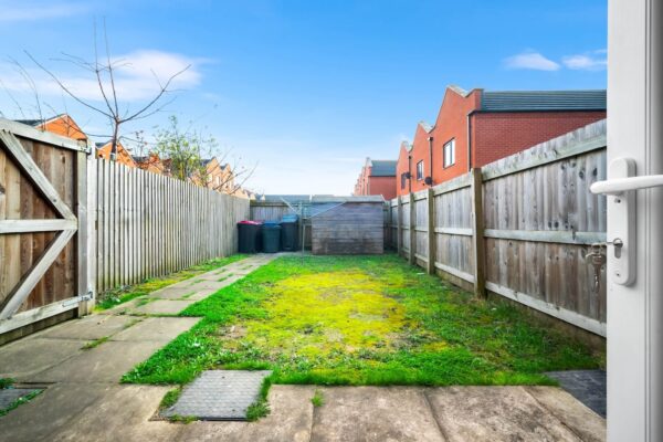 MAEVELA - Manchester Stylish 2 Bed House - Sleeps 9 - Salford - Parking - 8